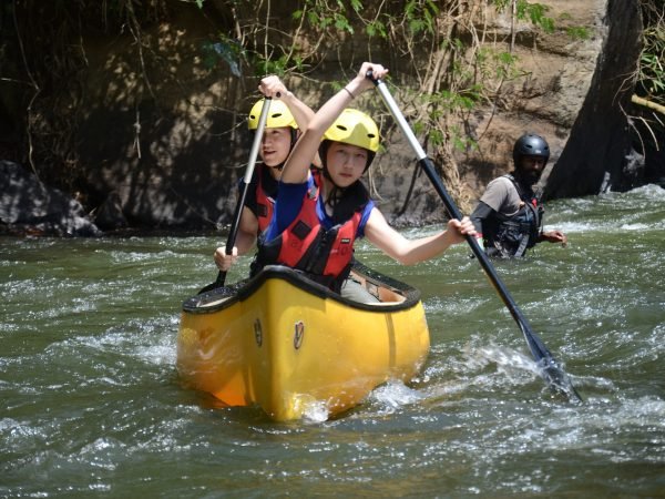 canoeing-excellent-students